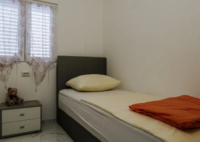 Kristija 1 By Interhome Vir